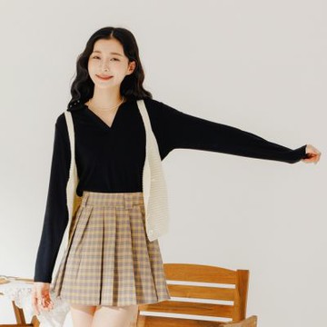 OB嚴選中大尺碼-翻領坑條磨毛針織長袖上衣《AB19071》