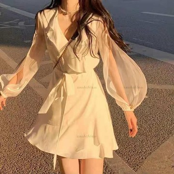 夏季洋裝👗緞面洋裝 雪紡洋裝 a字洋裝 泡泡袖 A字裙 連身裙洋裝 連衣裙 洋裝 黑洋裝 學院風洋裝 純欲洋裝白色洋裝