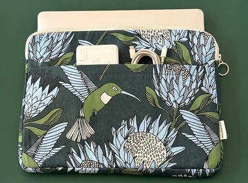 南非 aLovesupreme_13吋電腦保護套/新款白色拉錬_藍色鐵灰底