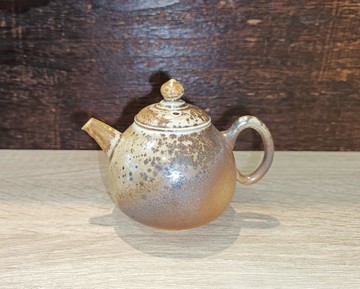 柴燒白玉泥茶壺-鶯歌李玟叡