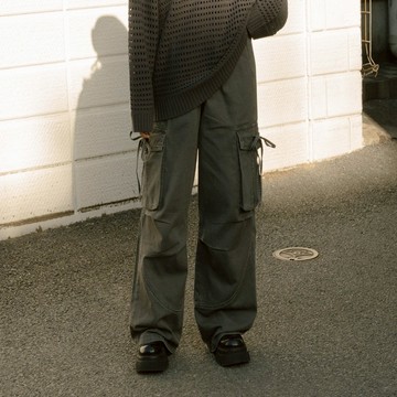 QUEENSHOP_ S 女裝 洗水綁帶大口袋工裝長褲 現+預 【04101930】