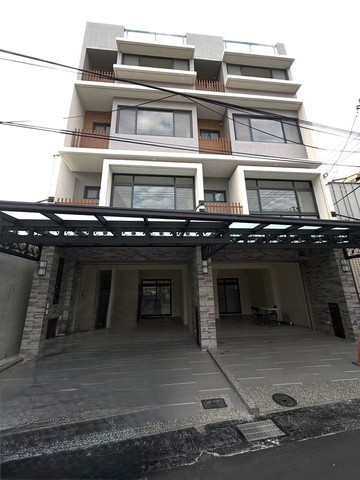 豐原南陽圈全新雙車透天別墅｜台中市豐原區南陽路