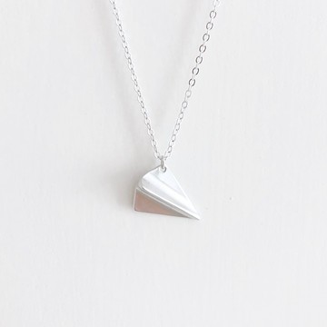銀飛機。紙飛機 項鍊 Sliver。Paper Airplane Necklace