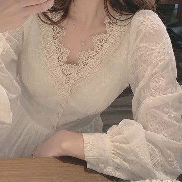 新款設計感小眾連衣裙禮服2022早春白色溫柔風新年戰袍優雅長裙