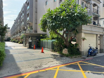 醋咪-星墅DC|坐擁仁武左營面寬雙車墅｜高雄市仁武區永新二街