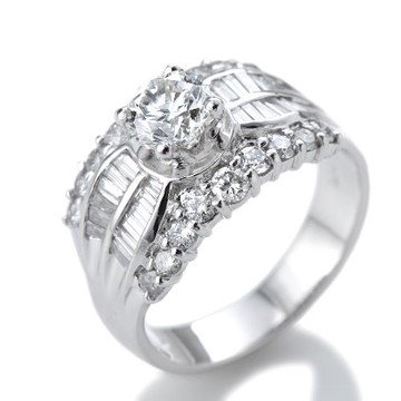 金工坊閃耀1克拉F/VVS2鑽戒