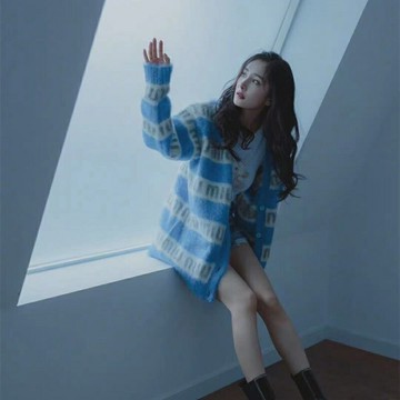 2021秋冬新款楊冪明星同款藍色TB針織開衫外套女寬松顯瘦小眾ins
