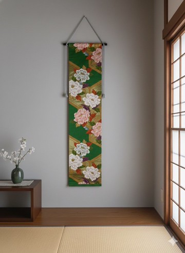 獨一無二 豪華絲綢腰帶改造掛飾 華麗牡丹與四季之花 綠色