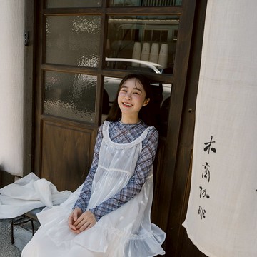 格紋木耳邊網紗透膚長袖上衣 S/M