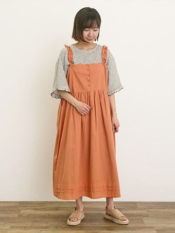 甜美荷葉摺邊平口半排釦吊帶洋裝(0F000839610) - Samansa Mos2