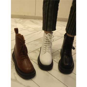 首爾中跟馬丁靴側拉鏈工裝小池