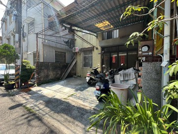 大里免千萬｜大面寬前院雙車孝親別墅｜台中市大里區公教街