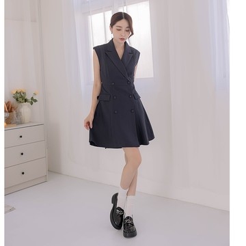 【初秋新品】HS 背影小露腰間洋裝 灰色