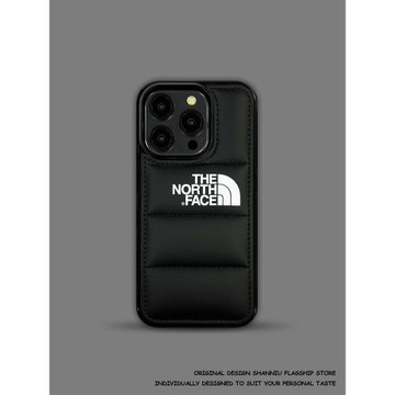 羽絨服歐美潮牌北面iPhone17Pro Max手機殼個性原創16Pro適用蘋果15pro情侶男女14P秋冬皮紋13大孔防摔保護套