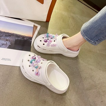 卡通可愛外穿洞洞女踩屎感2021夏季星黛露厚底透氣萌系少女心涼拖