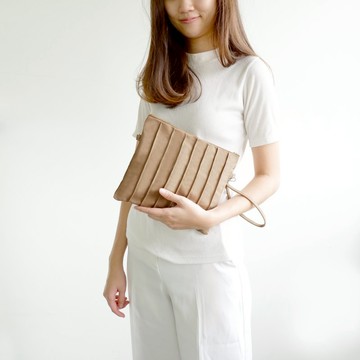 棕色 百摺帆布手拿包/斜背包