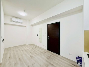 南台南副都心★東區清景麟巴克禮面泳池兩房平車｜台南市東區崇元一街