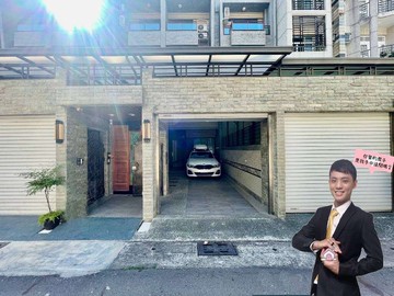 近巨蛋左營國中｜稀有臨路透天車墅｜雙整層主臥屋況佳｜高雄市左營區文莊路