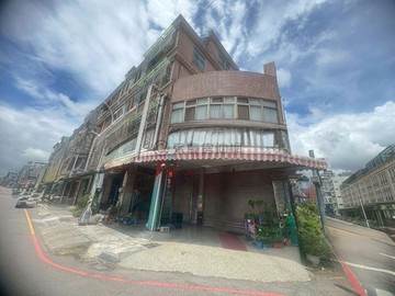 【專任★東區20米路｜住店合一透天黃金角店】｜台中市東區旱溪東路一段