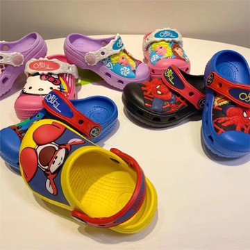 外貿男女童鞋涼鞋22夏款托馬斯冰雪維尼熊汪汪隊純色經典洞洞鞋