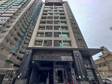左鼓小余R14巨蛋站│明亮兩房│瑞豐夜市｜高雄市左營區正心街