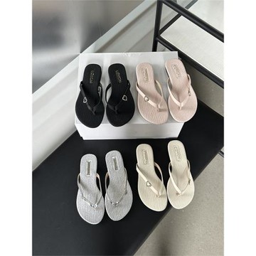 平底小香風時尚人字拖外穿百搭沙灘人字拖鞋女夏新款銀色夾趾拖鞋
