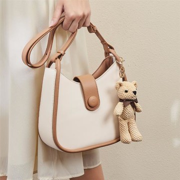 今年流行包包2025新款時尚腋下包百搭高級感單肩斜挎包真皮水桶包