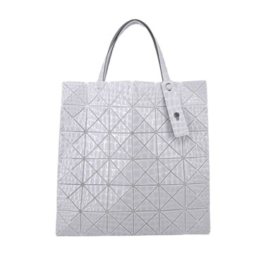 ISSEY MIYAKE 三宅一生 BAOABO KAIJU 6X6壓紋托特包/灰色