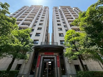 大里區景川匯~輕屋齡超大3房平車美宅｜台中市大里區新甲路