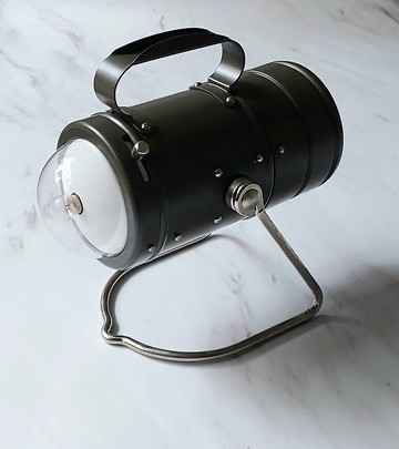 1982年 • 西德公發 鐵皮飛彈造型 • 雙頭軍用手電筒 老品全新