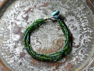 復古綠色混合小珠四圈手鍊 綠松石扣環