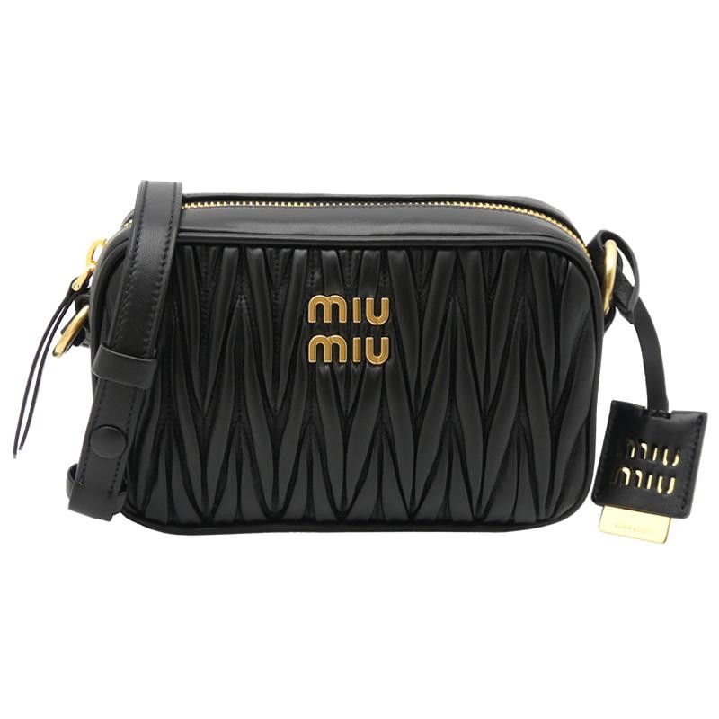 ミュウミュウ MIUMIU マテラッセレザー ショルダーバッグ 5BH118_N88_F0002_V_WOM MATELASSE' NERO ブラック  miumiu 斜め掛け ショルダーバッグ レディース | LINEショッピング