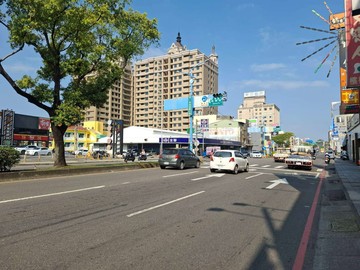 專楊梅交流道73坪大地坪透店 ｜桃園市楊梅區中山北路一段