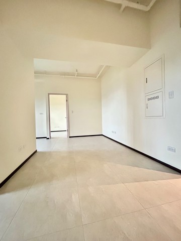 R12後驛站.高雄車站.高醫.全新未住景觀三房｜高雄市三民區博愛一路