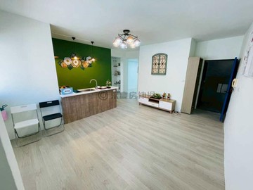 前鎮國中//捷運草衙站//翻新大三房49055	｜高雄市前鎮區明衙路