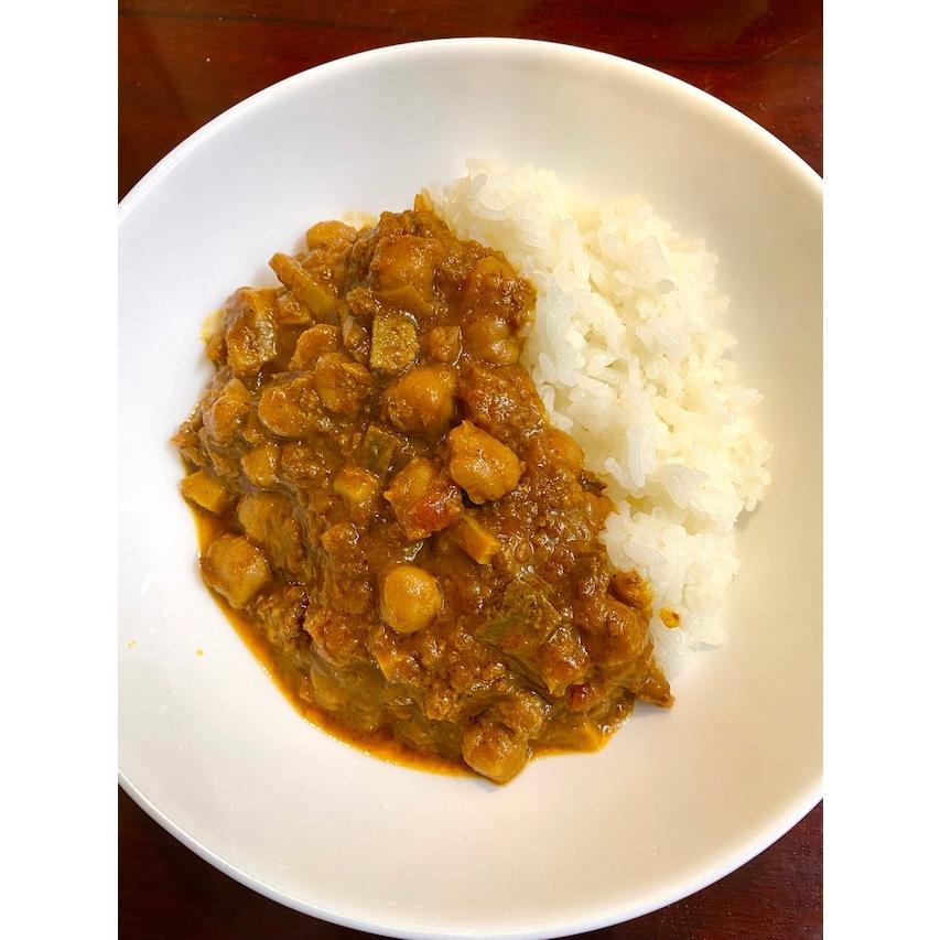 与論島カレー　モリンガキーマカレー