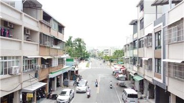 鳳山衛武營旁正路透店｜高雄市鳳山區國光路