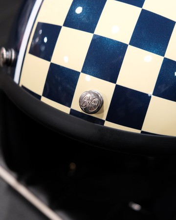 (I LOVE樂多)MOONEYES LOGO打樣 安全帽保護釦 裝飾釦 金/銀可選