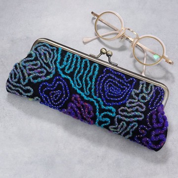 がま口筆袋/眼鏡盒 No.2 煙霧主題 珠飾刺繡 雙面刺繡 日本製造 手作 禮品 藍×黑 羊毛製 獨一無二