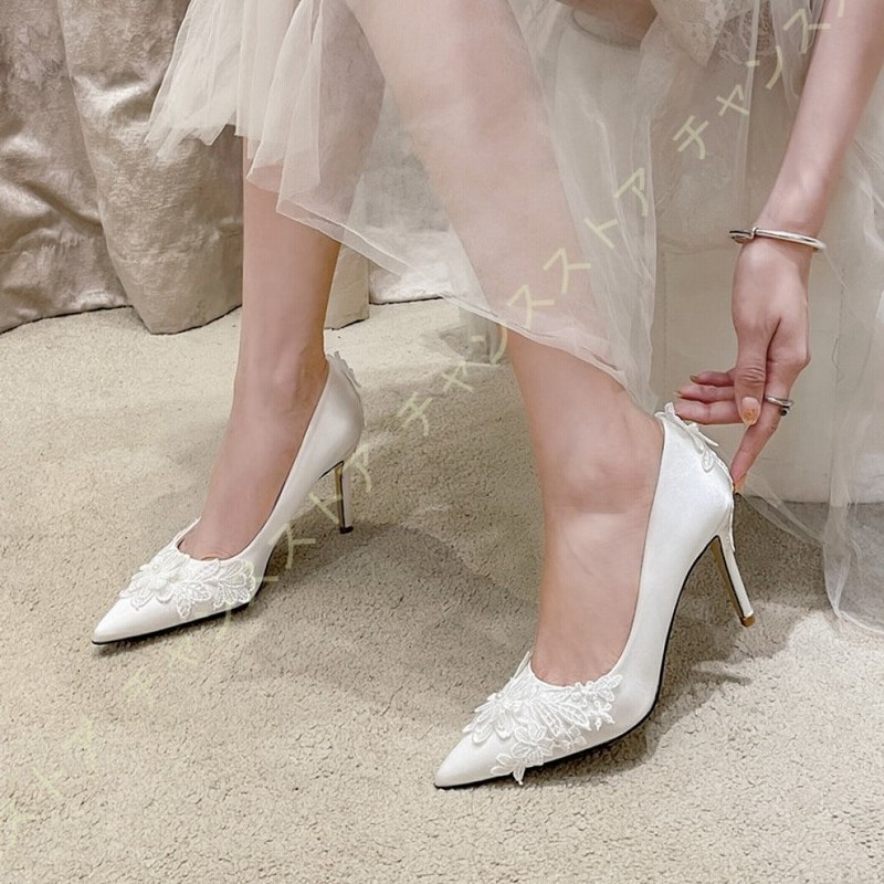 大きいサイズ ハイヒール パンプス 白 ピンヒール 9センチ フォーマル 結婚式パンプス ポインテッドトゥ 美脚 おしゃれ ドレスパンプス ハイヒール レース 通販 Lineポイント最大0 5 Get Lineショッピング