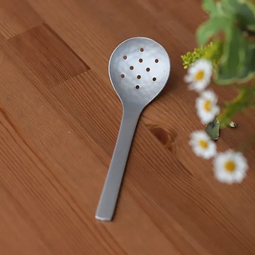 AIZAWA 相澤工房 鎚目漏匙  18.3 x 5.4cm  1支  鋁製 銀色