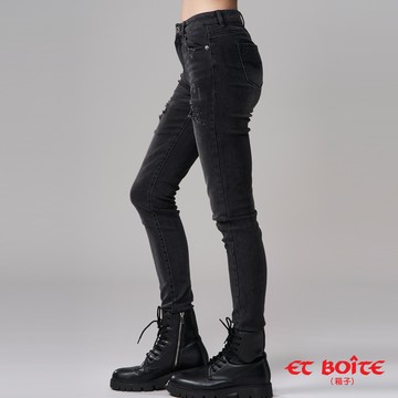 【8折▿】黑曜有彈丹寧中腰繡花小直筒褲 -  BLUE WAY ET BOîTE 箱子