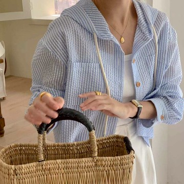 白鳥麗子 [現貨快出] 罩衫 休閒條紋排釦落肩連帽外套