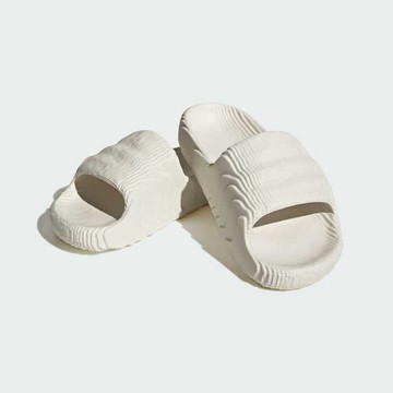 adidas Adilette 22 男女 拖鞋 運動 休閒 波浪紋 舒適 穿搭 米白 IG8263
