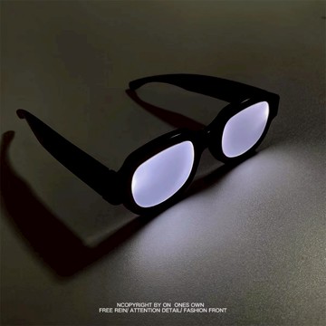 【🌙MOON-偷月計劃-台灣現貨🌙】柯南發光眼鏡 cosplay 名偵探柯南 中二玩具 搞笑禮物 動漫道具 發光眼鏡