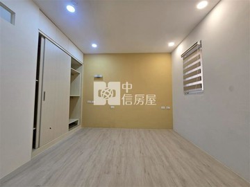桃園買房小芳 真善美花園樓中樓電梯四房車｜新北市三峽區大同路
