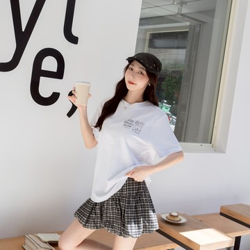 【 𝓙𝓷 𝓑𝓻𝓸𝔀𝓷 𝐱 𝓓𝓢 】沿著麵包屑回家寬鬆短袖上衣 (聯名款)【現貨】