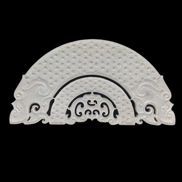 《博古珍藏》雞骨白雙龍首谷紋半璧形玉璜擺件．98公克．早期收藏．老件文物．感恩特賣．超值回饋