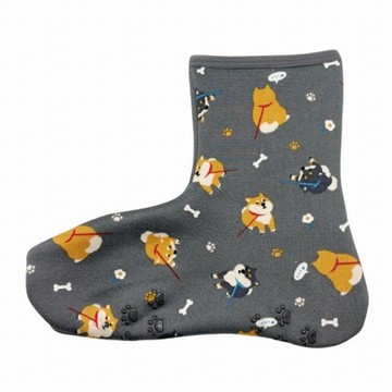 日本 Poka 保暖襪-散步柴犬灰 短襪 裏起毛 襪套 地板襪 柔軟保暖【南風百貨】