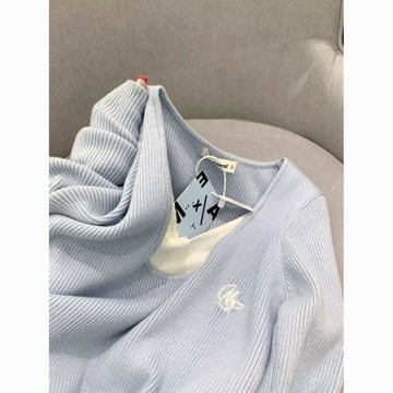 【 𝑭𝒍𝒐𝒘𝒆𝒓𝒔𝒆𝒂】純慾 甜辣 假兩件長袖針織衫 修身 顯瘦 設計感 小眾 打底 女生上衣